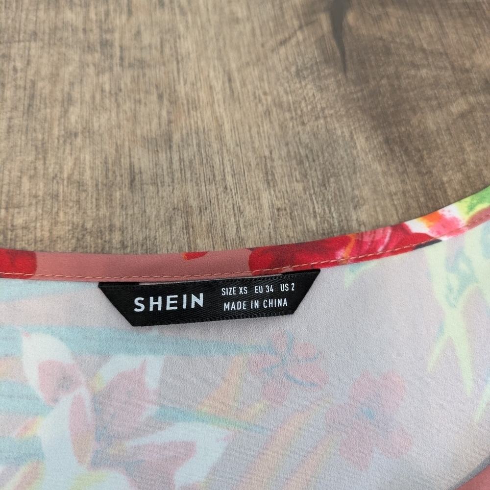 Striped and Floral Short Sleeve Tops - Picture 3 of 6